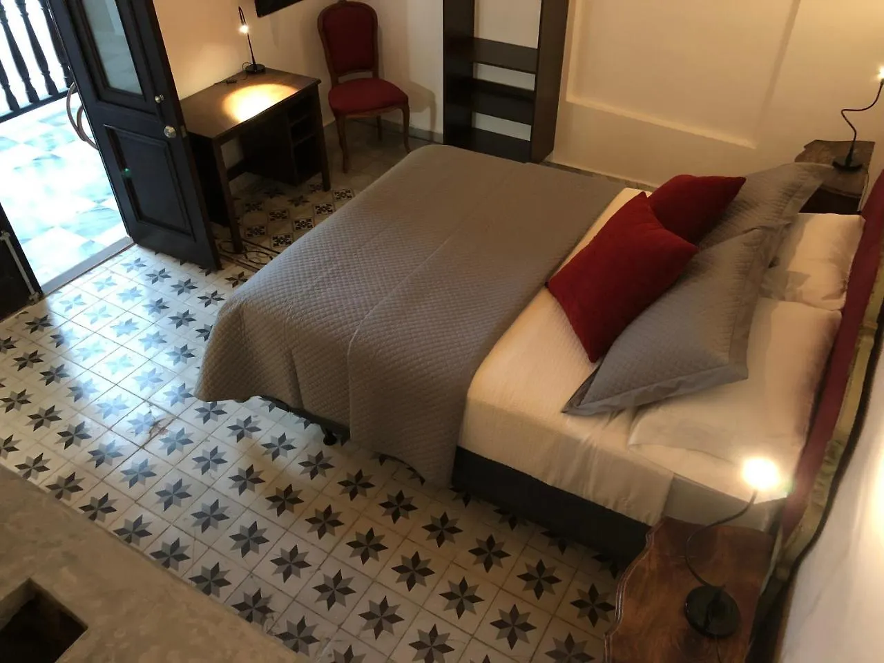 352 Guest House Hotel Boutique 산후안 3*,